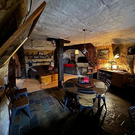 Di'S Dugouts Hotel Coober Pedy Exterior foto