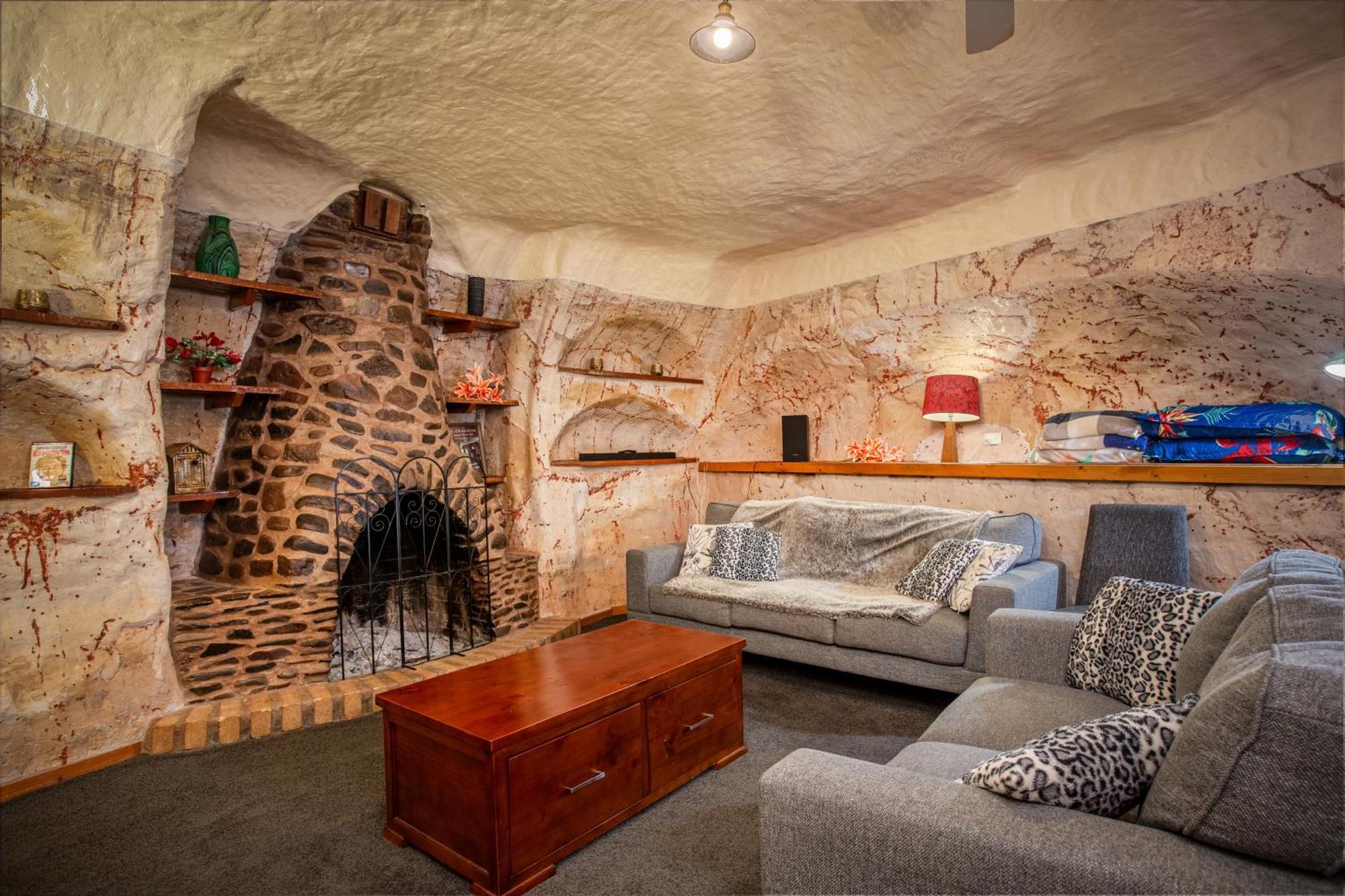 Di'S Dugouts Hotel Coober Pedy Exterior foto