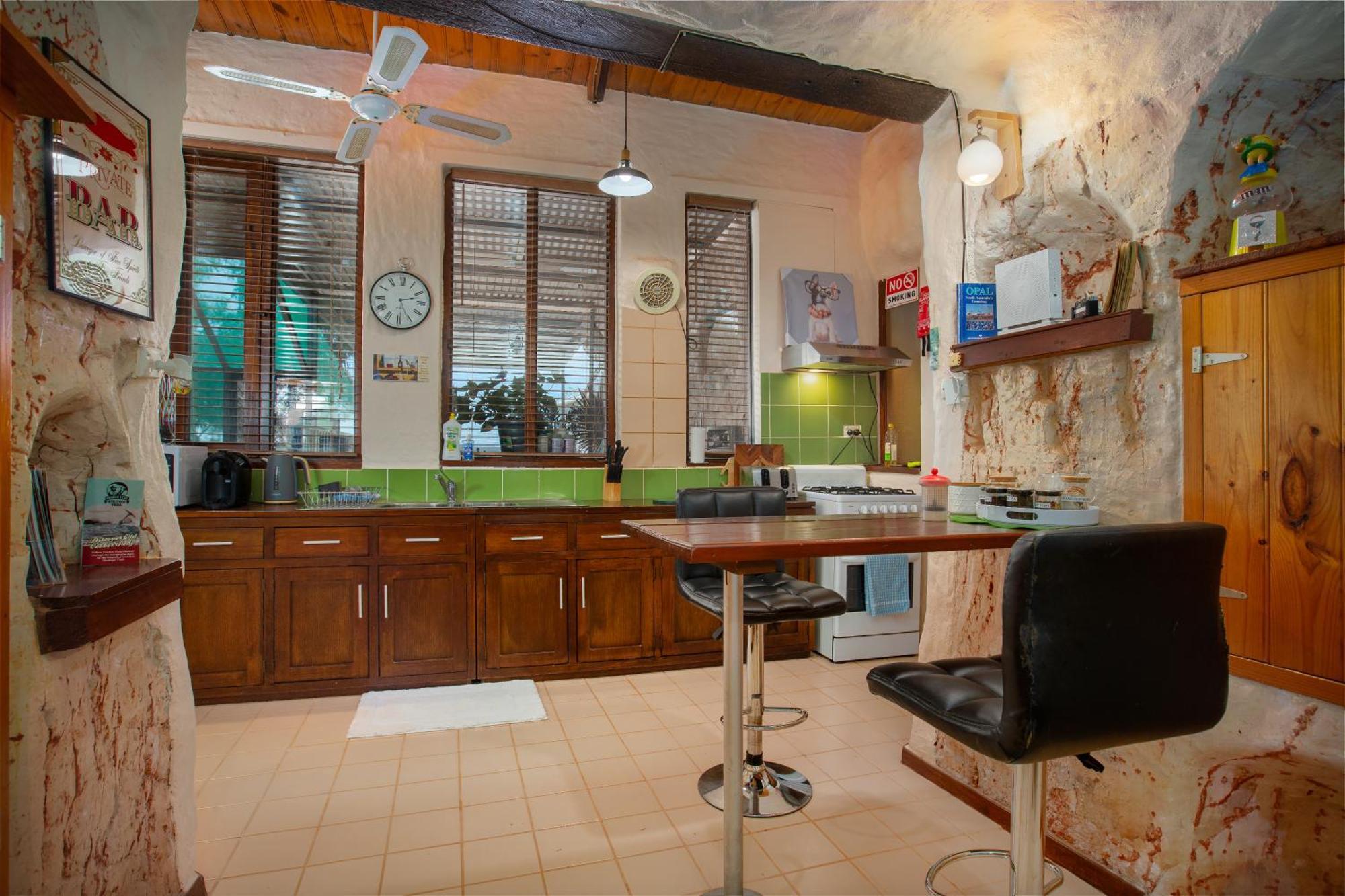 Di'S Dugouts Hotel Coober Pedy Exterior foto
