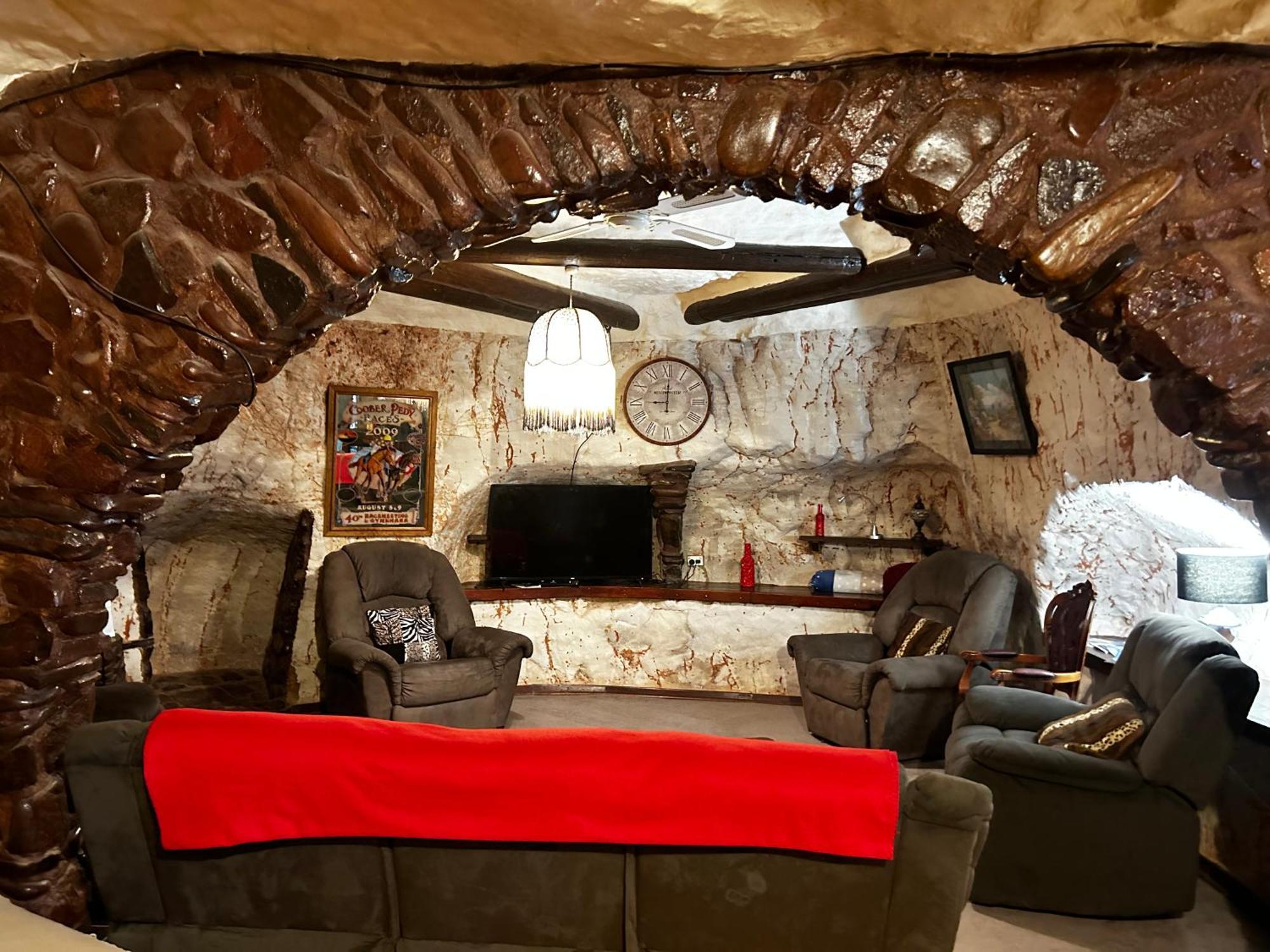 Di'S Dugouts Hotel Coober Pedy Exterior foto